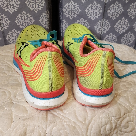 Saucony Women's Endorphin Pro Running Shoes - Yellow and Blue - Picture 3 of 5